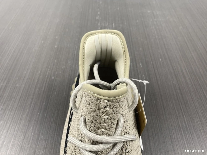 Yeezy Boost Black Beige HP7870 V2 Adidas 350 0822